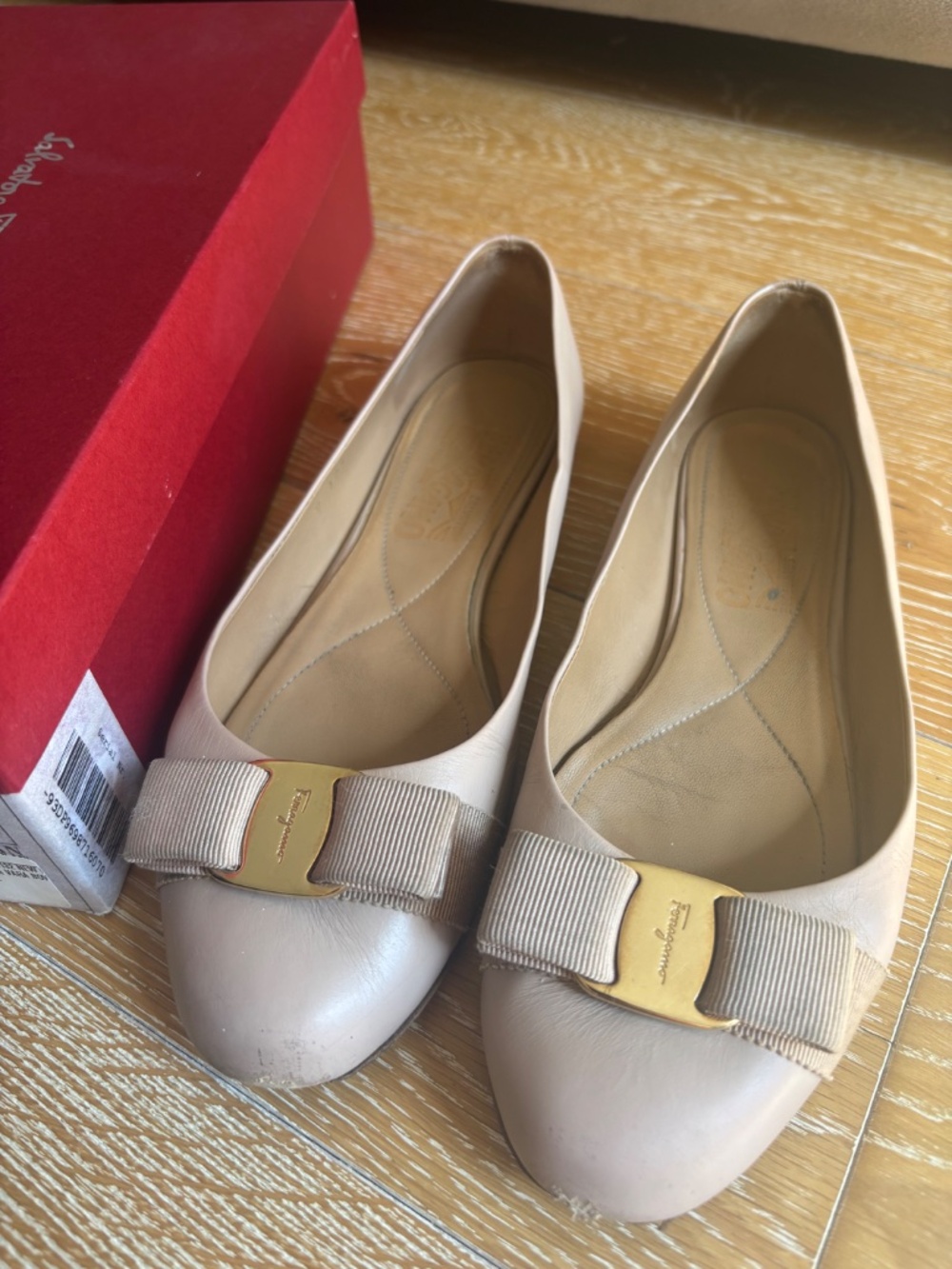 Salvatore Ferragamo Varina Nude/Tan Calf Leather Ballet Flats 37 (US 7) - Picture 3 of 12